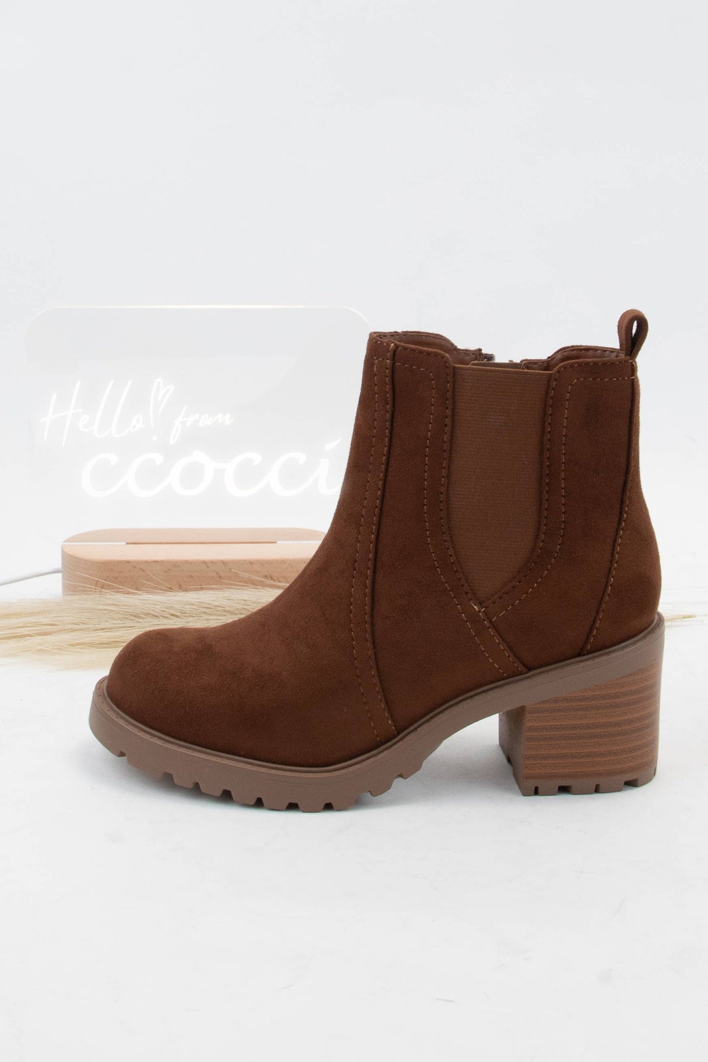 Walnut Boot